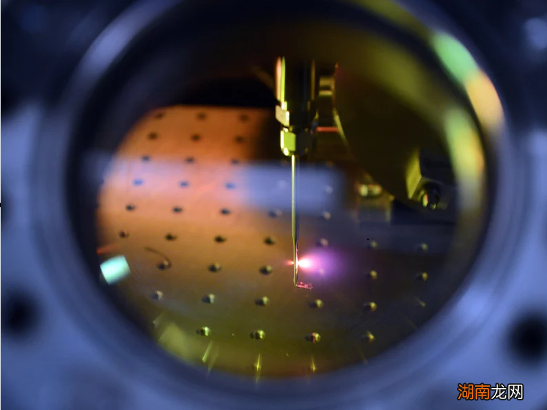 走近阿秒!电子显微镜突破时空分辨率的极限挑战