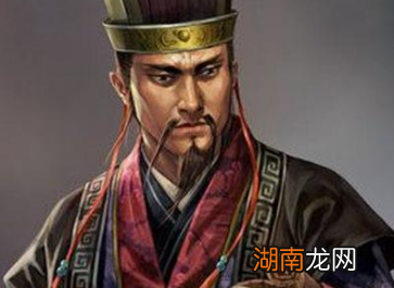 李斯有哪些功过？他算功臣还是奸臣呢?