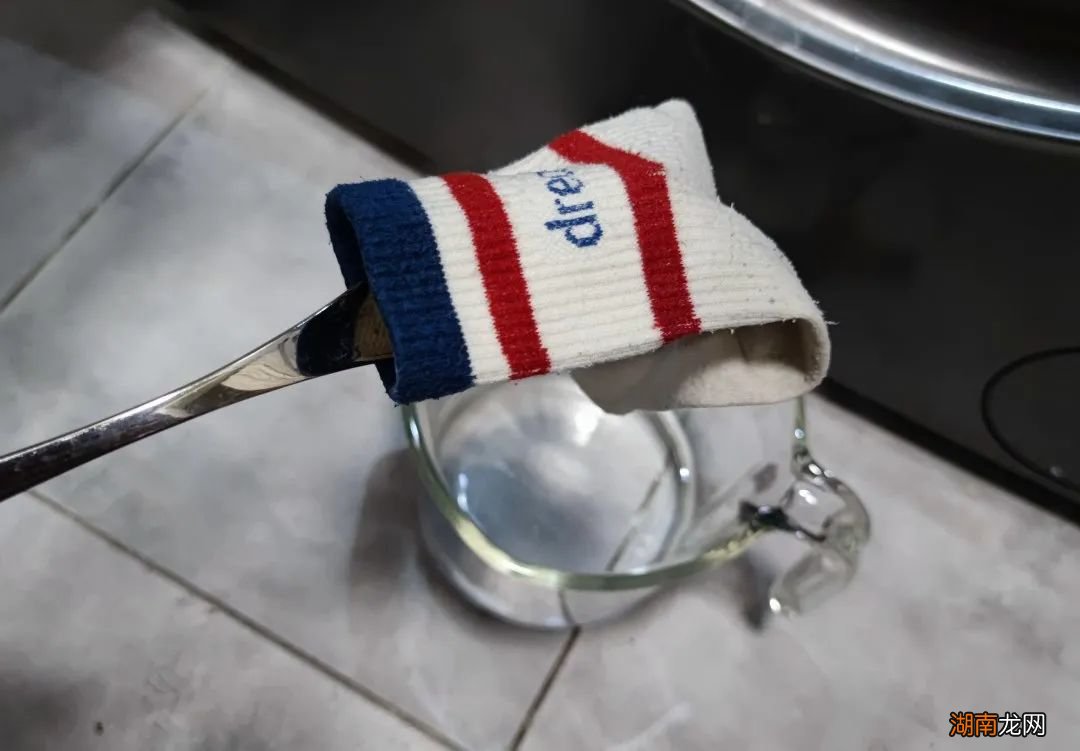 说真的,内裤袜子丢进洗衣机比手洗好!