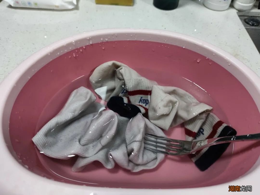说真的,内裤袜子丢进洗衣机比手洗好!