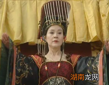 武则天登基后做了哪些事？为何饱受后世争议？