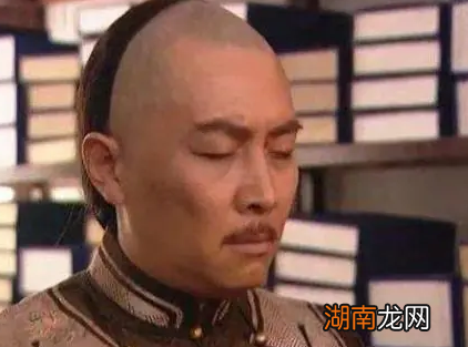 曹雪芹最后落到被抄家的地步 曹雪芹是怎么得罪雍正的