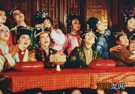 曹雪芹最后落到被抄家的地步 曹雪芹是怎么得罪雍正的