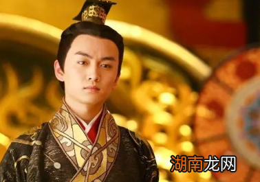 在霍光把持大局的情况下，刘询为何能坐稳皇位？