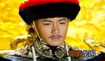 历史上多尔衮真的喜欢孝庄吗？他为什么放弃皇位？