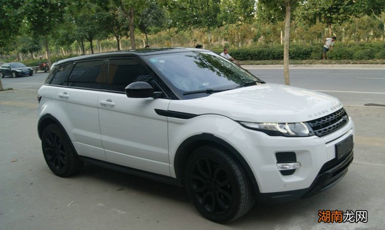 白色汽车贴膜什么颜色好