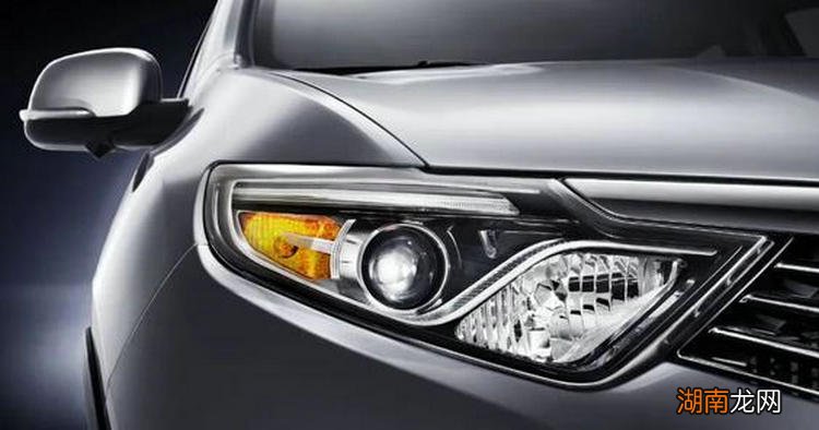 卤素灯和氙气灯哪个好