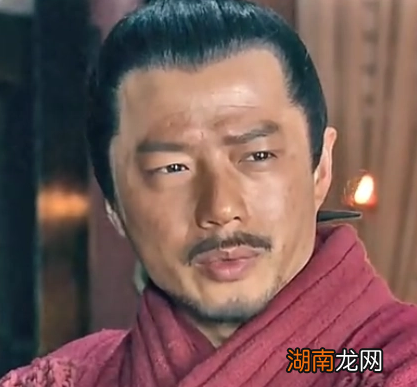 韩信胯下之辱时不是戴着剑吗 韩信为何不杀屠户