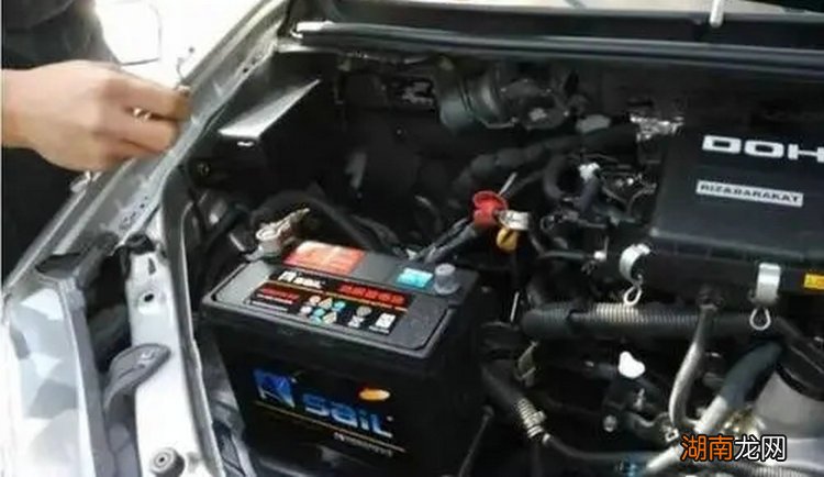 汽车电瓶冒烟了会不会爆炸