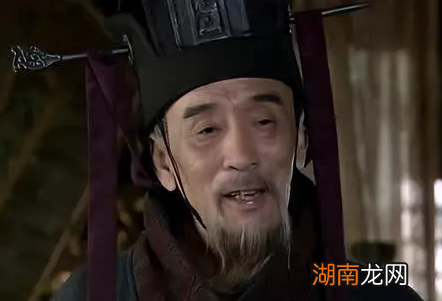 吕布杀了董卓之后 王允为何没有收降董卓的部队