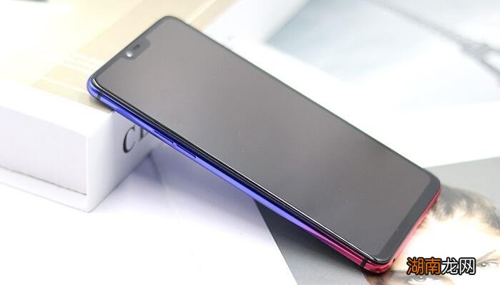 oppor15标准版和梦境版的区别oppor15标准版和梦境版的区别是什么