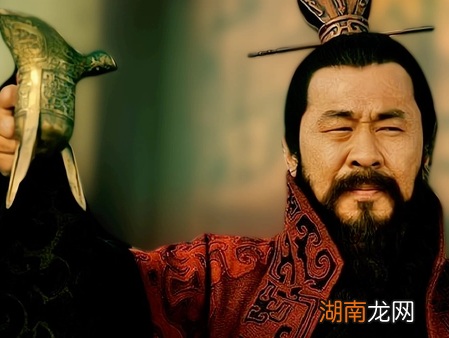 赤壁之战曹操到底做了什么 曹操手下五大谋士为何没有出手