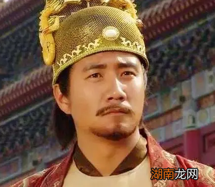 古代为什么要卖身葬父 自己连坑都挖不了吗