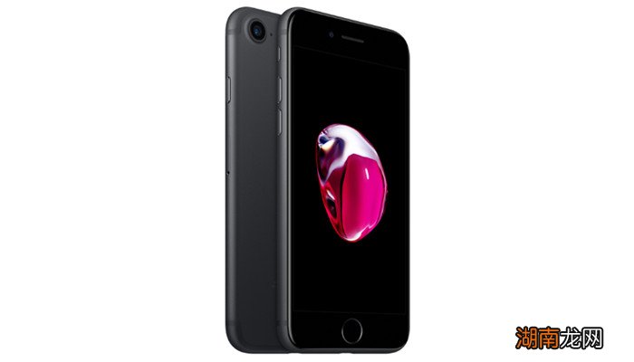 苹果手机成黑白的怎么调回彩色 苹果手机黑白了怎么办