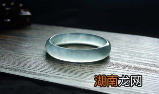 翡翠糯米种手感怎么样 糯种翡翠是不是很差