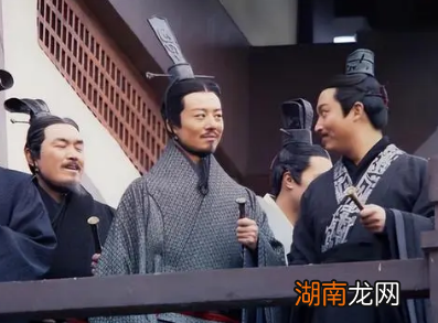 焚书坑儒行动是怎么回事？到底意味着什么？