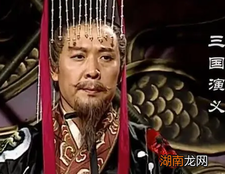 同样都是一国之君 曹操和刘备能是雄才大略,孙权为何却是江东鼠辈
