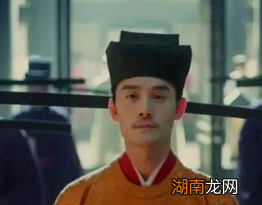 宋朝与明朝为何会出现以文制武的现象？原因是什么？