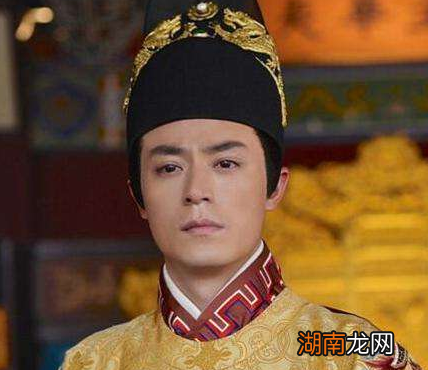 古代皇宫中明明有漂亮的宫女 皇帝为什么还要用太监伺候自己