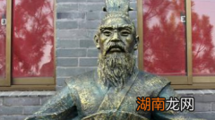 曹操那么坚持的要襄樊，为什么曹丕轻易就放弃？