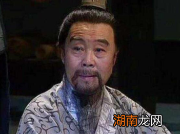 孔融晚年的时候为什么会被曹操满门抄斩呢?