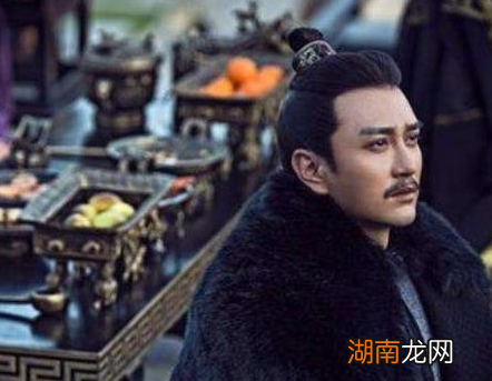 曹操喜欢曹植却让曹丕接手位置 曹操为什么要那么做