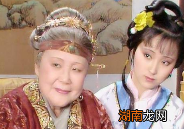 红楼梦中贾母为什么孙女读书只是为了不做睁眼瞎?