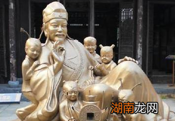 真实历史上,沈万三真的是被朱元璋迫害死的吗?