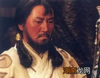 成吉思汗临终前为何不将汗位传给拖雷,而是交给了窝阔台?