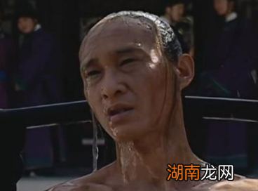 嘉靖帝与杨金水进行了一场鬼神般的对话,其中隐含哪些信息?