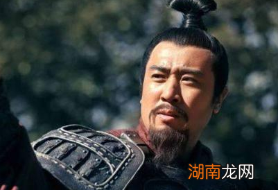 刘备一直在等待成就一番事业的机会,最终得到了回报