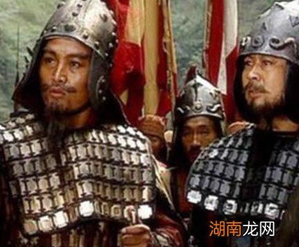 关羽败走麦城时突围不了 手下的小将为何能突围成功