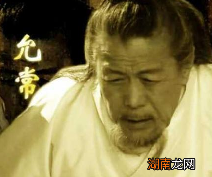 春秋战国时期的诸侯国是什么时候称王的 当时背景是什么