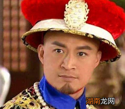 古代太监和侍卫都在皇宫里边活动 侍卫为什么不需要净身