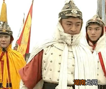 古代太监和侍卫都在皇宫里边活动 侍卫为什么不需要净身