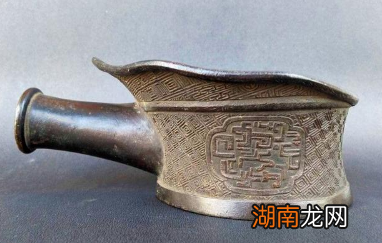 在没有洗衣粉的古代,他们是怎么清洗衣物的呢?