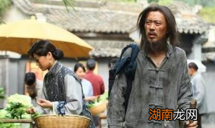 和珅赈灾是朝粥里丢沙子 灾民为何还对和珅感恩戴德