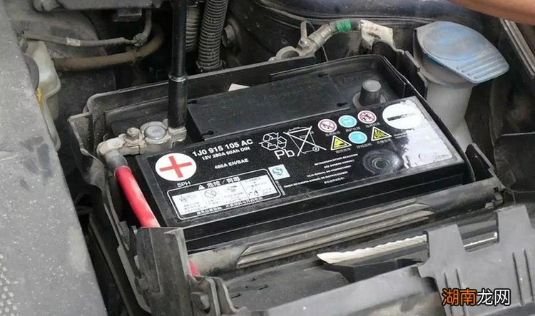 电瓶电量不足发动机会亮故障灯吗