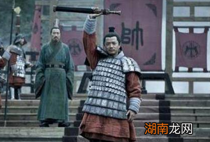 刘邦明明能除掉韩信，为何偏让吕后出手呢?