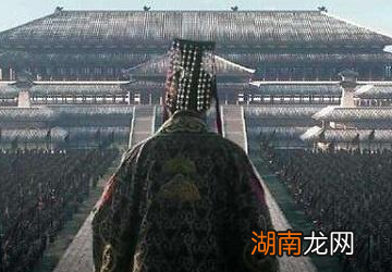 灭亡秦朝的为何是刘邦，而不是六国的后裔呢？