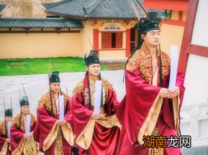 古代官员上朝时间是在几点 官员如果迟到又会怎么样