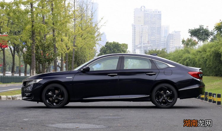 车开起来会抖动什么问题