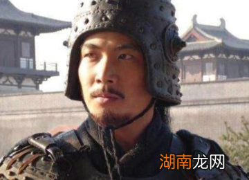 张任有哪些特殊，刘备为何执意劝降张任呢？