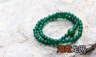 怎么清理翡翠吊坠,玉坠怎么清洗