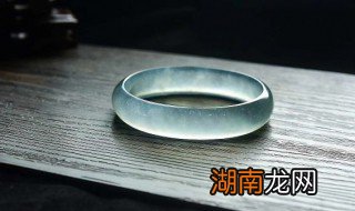 翡翠和玉如何区分 怎么区分好的玉和翡翠