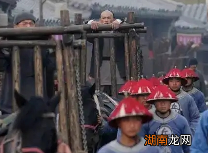 古人再被株连九族的时候 古人受到牵连时为何不跑