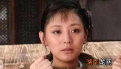 古代女犯人被流放的时候 衙役为什么要抢着去送