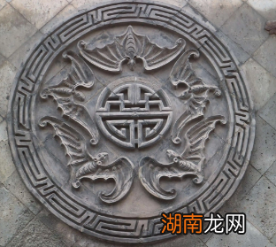 在中国古代,蝙蝠有何象征?