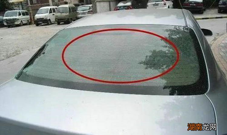 汽车后挡风玻璃贴膜的好处