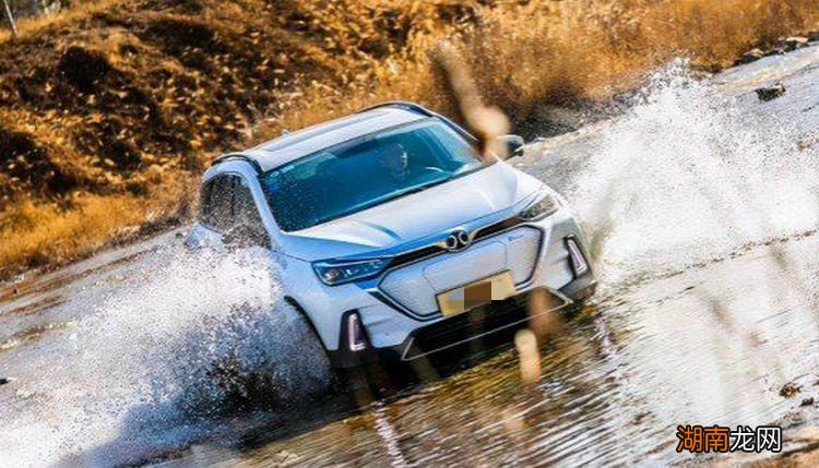 新能源车涉水太深有影响吗